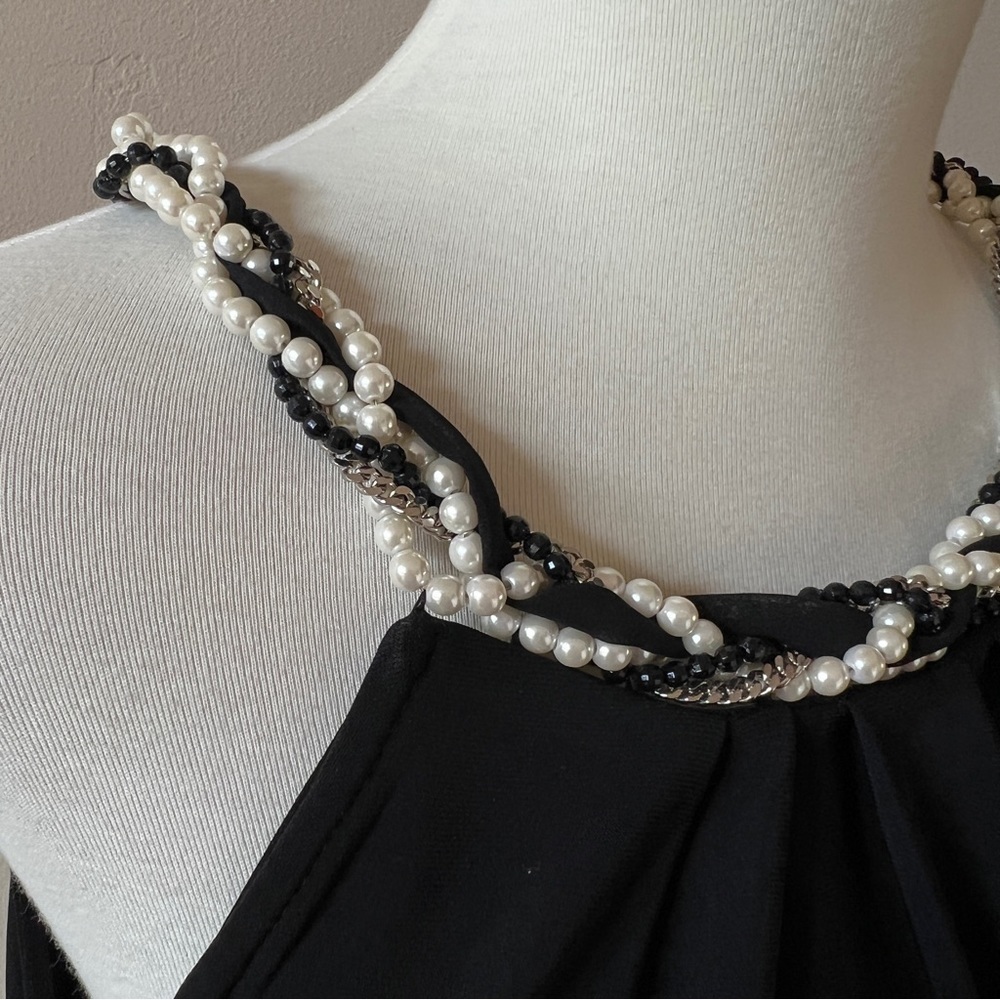 WHBM SLEEVELESS BLOUSE TOP PEARL BEAD NECKLINE BOW TIE BACK BLACK M NWT - Picture 5 of 12